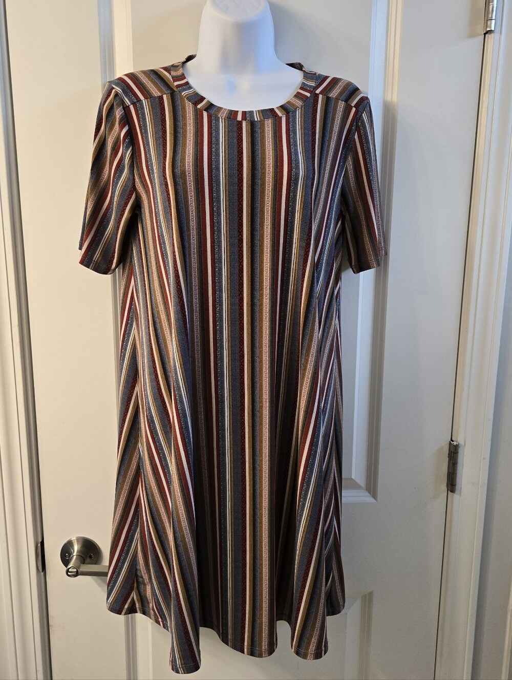 BCBGeneration Brown, Blue & Red Striped A-Line Casual Dress Size 8
